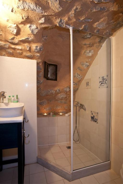 Hotel Mavromichalai Liménion Pokoj fotografie